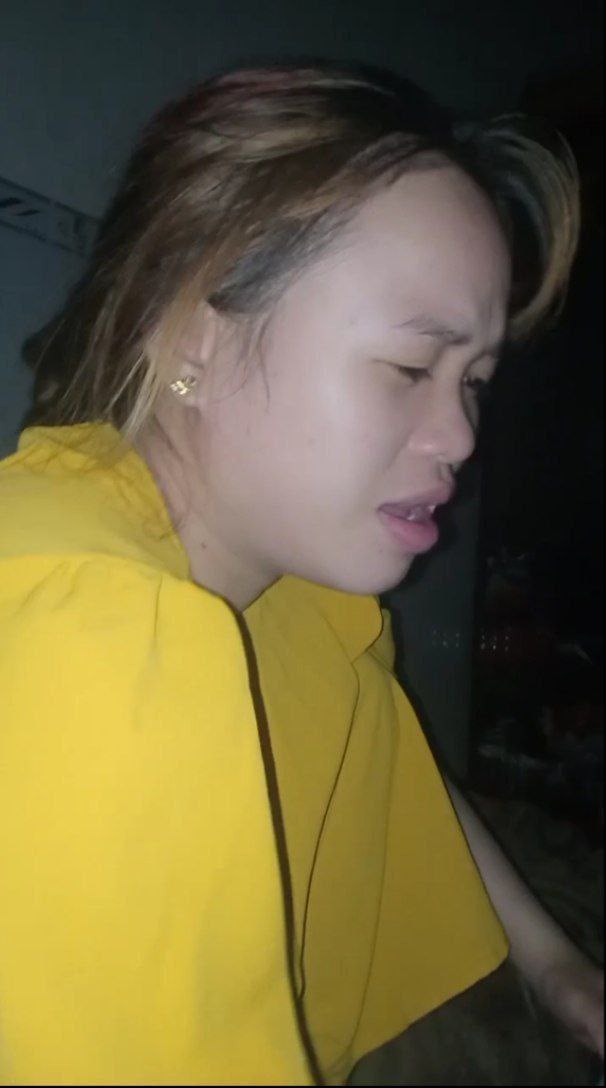 Một đêm khiêu dâm trong KTV, một cô gái trẻ quyến rũ, một Loli nhỏ sinh vào những năm 2000, bị rượu và âm nhạc kích thích, và bị một bàn tay bẩn thỉu trêu chọc. Thật tuyệt khi cởi đồ và quan hệ với cô ấy mà không cần bao cao su trong phòng tắm